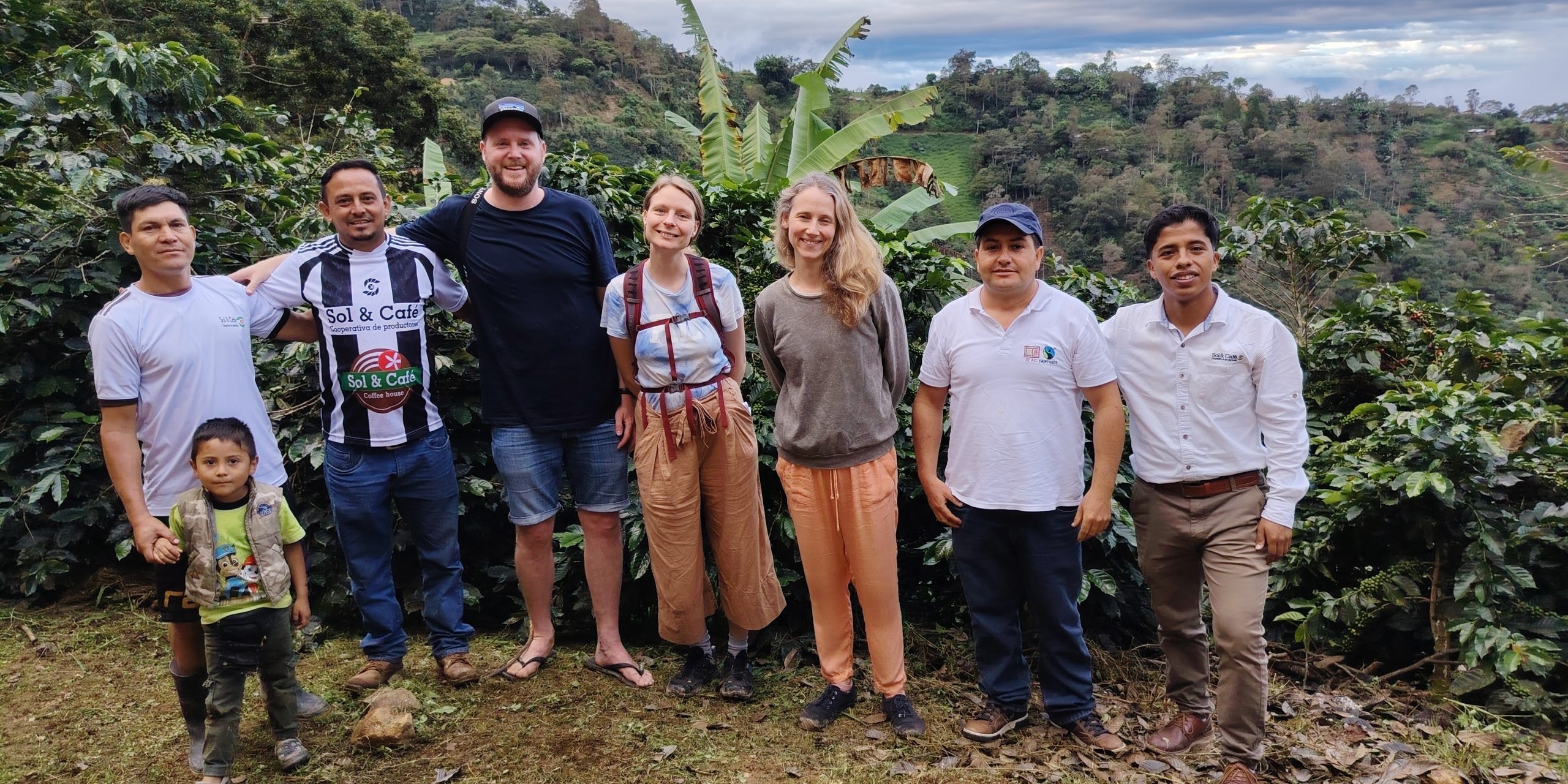 Equipo Fairtrade Suecia en visita a socio de Cooperativa Sol&Café